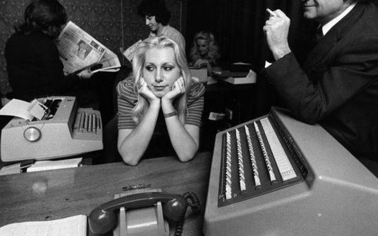 retro_office_07