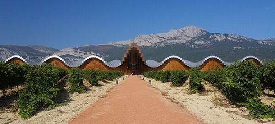 strange_buildings_around_the_world_15