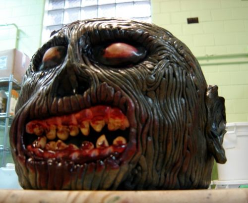 creepy halloween cake (3)