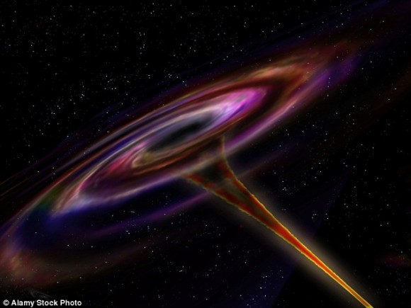 ブラックホールの中心にワームホール。別の領域へつながる裏口の可能性を示唆（スペイン研究）