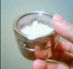 「あの粉」の製造方法がある芸能人によって明らかに！？