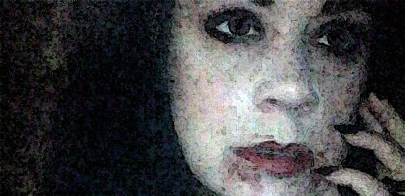 現世の吸血鬼、30年間人の生き血を吸い続ける女性（米ペンシルベニア州）