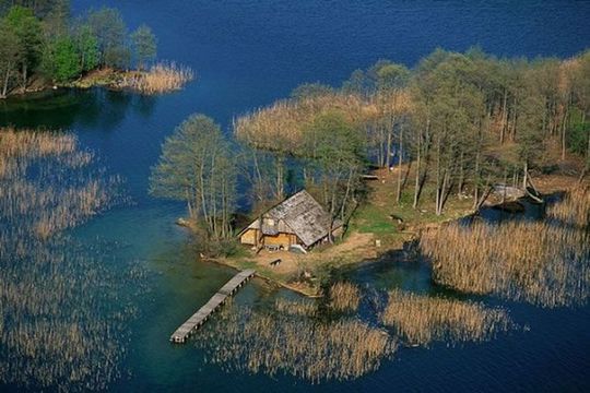 secluded_houses_05