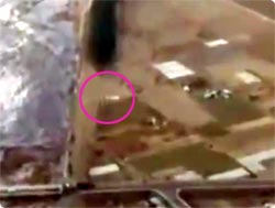日本の地震ニュース中継中に映りこんだUFOらしき物体、５つの映像。宇宙からの支援部隊か？