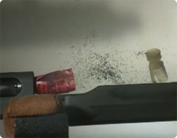 【動画】銃身（バレル）のないショットガンを撃つとどうなるかをスローモーション高画質で