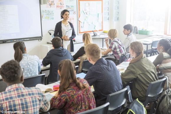 国際学力調査（PISA）の結果発表。アメリカの学生に数学力の衰え、日本は科学力で2位。