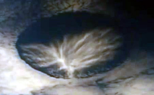 cloudhole2