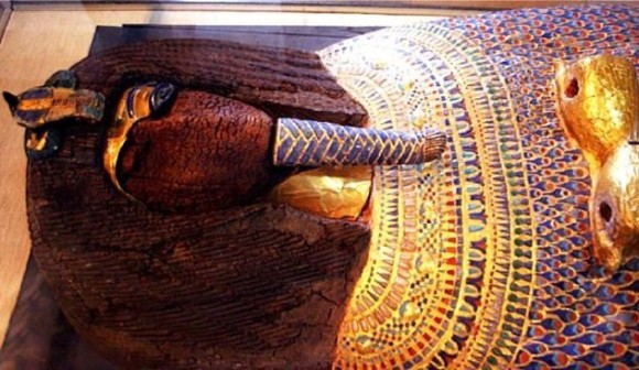 サルコファガス（石棺）とそこに収められていた遺体に関する10の秘密