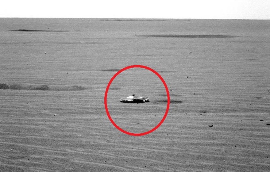 こ、これってUFO？NASAが火星で撮影した画像に写る「正体不明の物体」が議論の的に