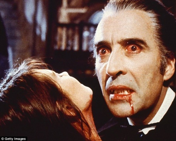 吸血鬼は人間の血を吸うのにどれくらい時間かかるのか？流体力学を使って検証してみた（英研究）