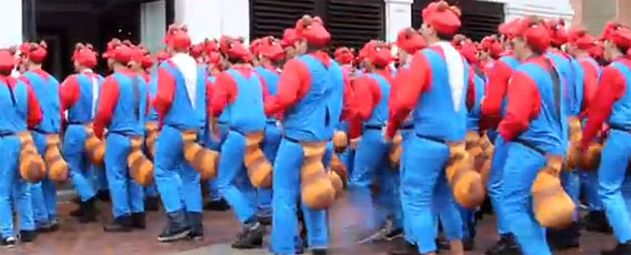 尻尾の生えたマリオがアメリカで大量発生!?