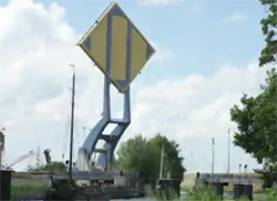 形は四角でも動きはまろやか？ユニークな形をしたオランダの跳開橋