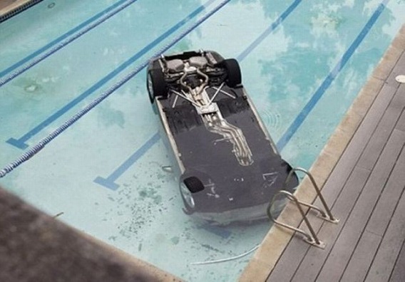 weird_car_crashes_640_26