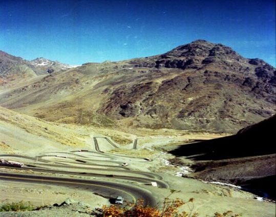 most_dangerous_roads_in_the_world_07