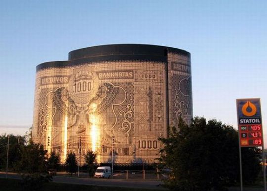 strange_buildings_around_the_world_27
