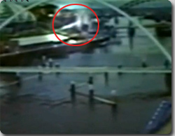 英BBCテレビ番組生放送中に通過していった未確認飛行物体、YOUTUBEで視聴者に情報提供を求める