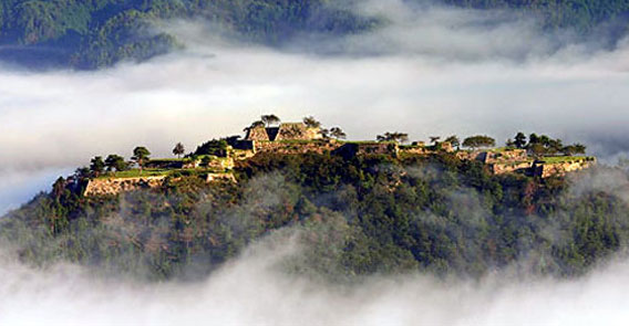 日本が誇る日本のラピュタ、日本百名城の1つ「竹田城跡」