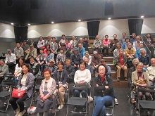 野毛不動寄席客席上手