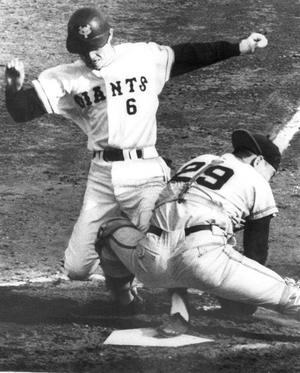 これが土井さんの伝説のプレーです。 : katsuzo's world