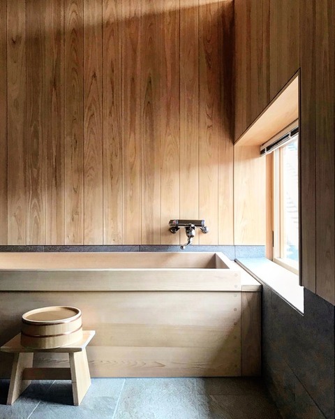 ryokan-kurashiki-cyrprus-bathtub