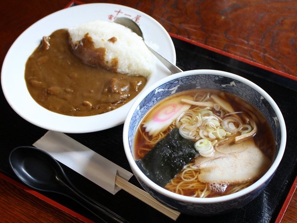 カレーセット:鹿沼・十一屋