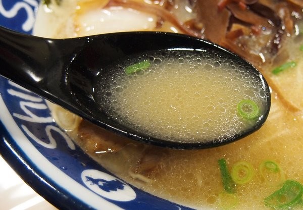 博多ラーメンShin Shin スープ
