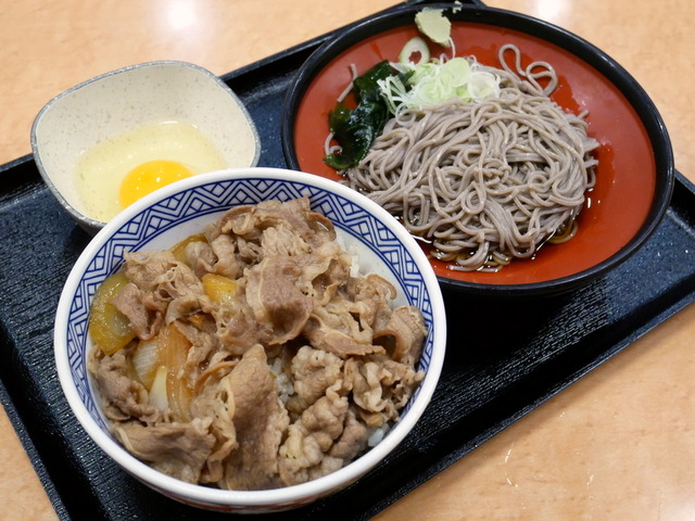 そば処吉野家・そば定食(牛丼)