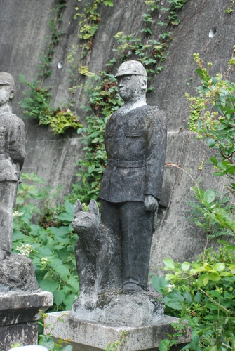 たぬき寺の軍人墓地 (19)