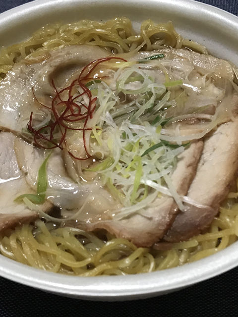 セブンイレブンのレンチン、熟成中華麺Wチャーシュー麺