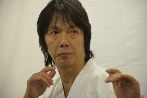 00