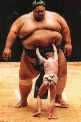 aaa-Funny-pic-of-a-skinny-kid-tr