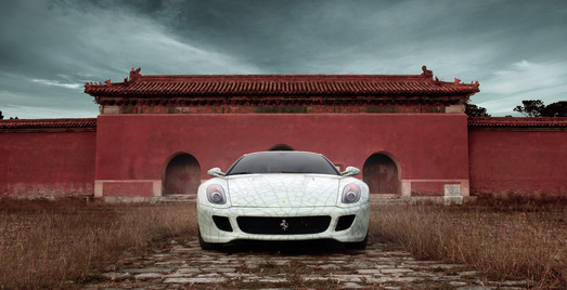 Ferrari 599 in cracked porcelain by Lu Hao