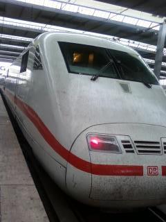 この電車に乗ってきました