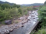 川