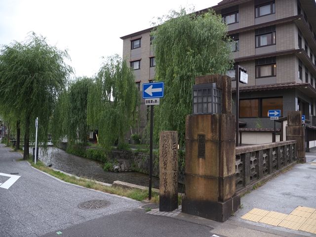 1970695