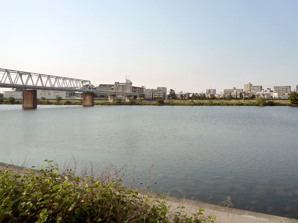 多摩川京王閣光景@たぬきや