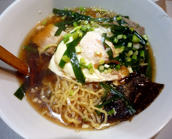 鳥よし温泉ラーメン
