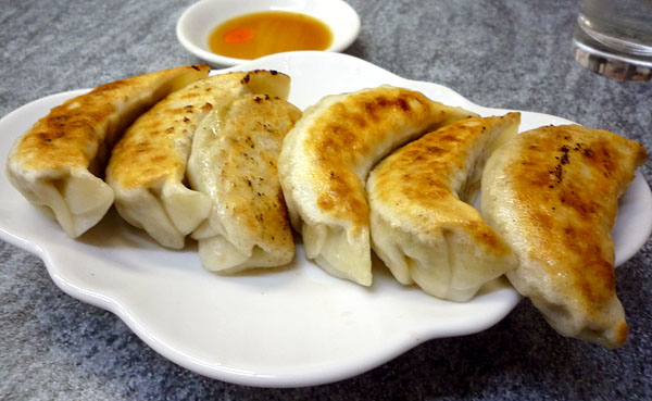丸鶴餃子