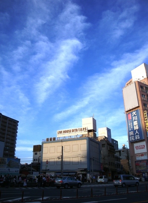 005