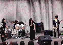 s2011092930_6