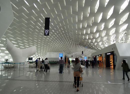 深セン空港03