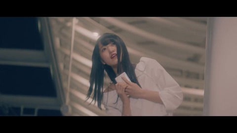 欅坂46 『割れたスマホ』 237