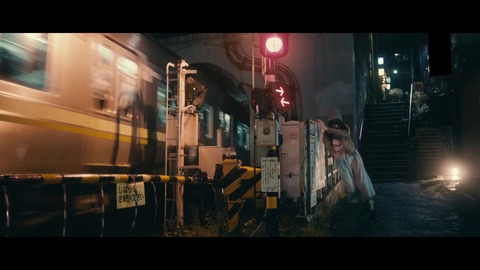 欅坂46 『月曜日の朝、スカートを切られた』 400