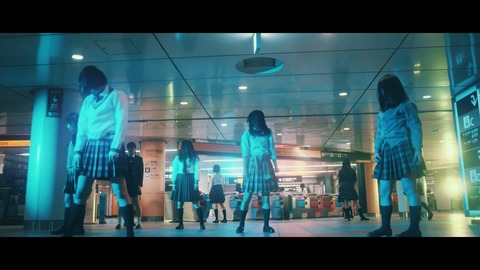 欅坂46 『月曜日の朝、スカートを切られた』 067