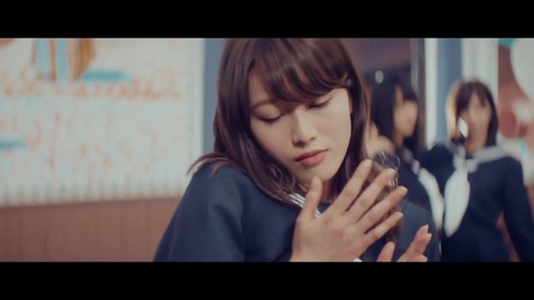 欅坂46 『割れたスマホ』 251