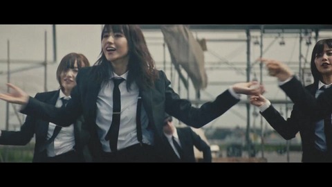 欅坂46 『風に吹かれても』 186
