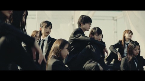 欅坂46 『風に吹かれても』 056
