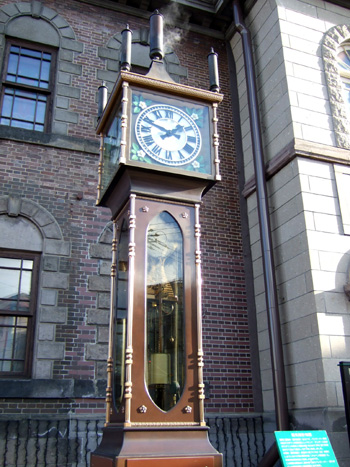 オルゴール堂蒸気時計