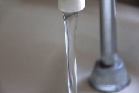 93a4bbbe21e05fca104272f5e296653d_s