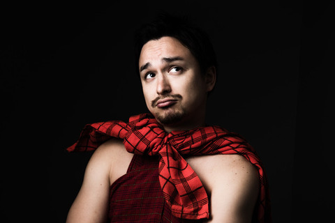 Max_EzakiDSC_0264_TP_V1